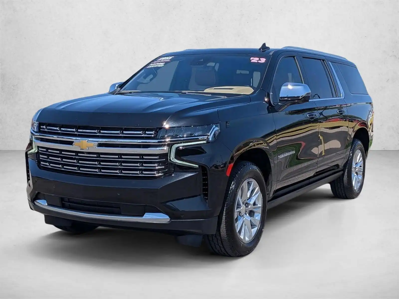 2023 Chevrolet Suburban 4WD 1500 Premier's photo