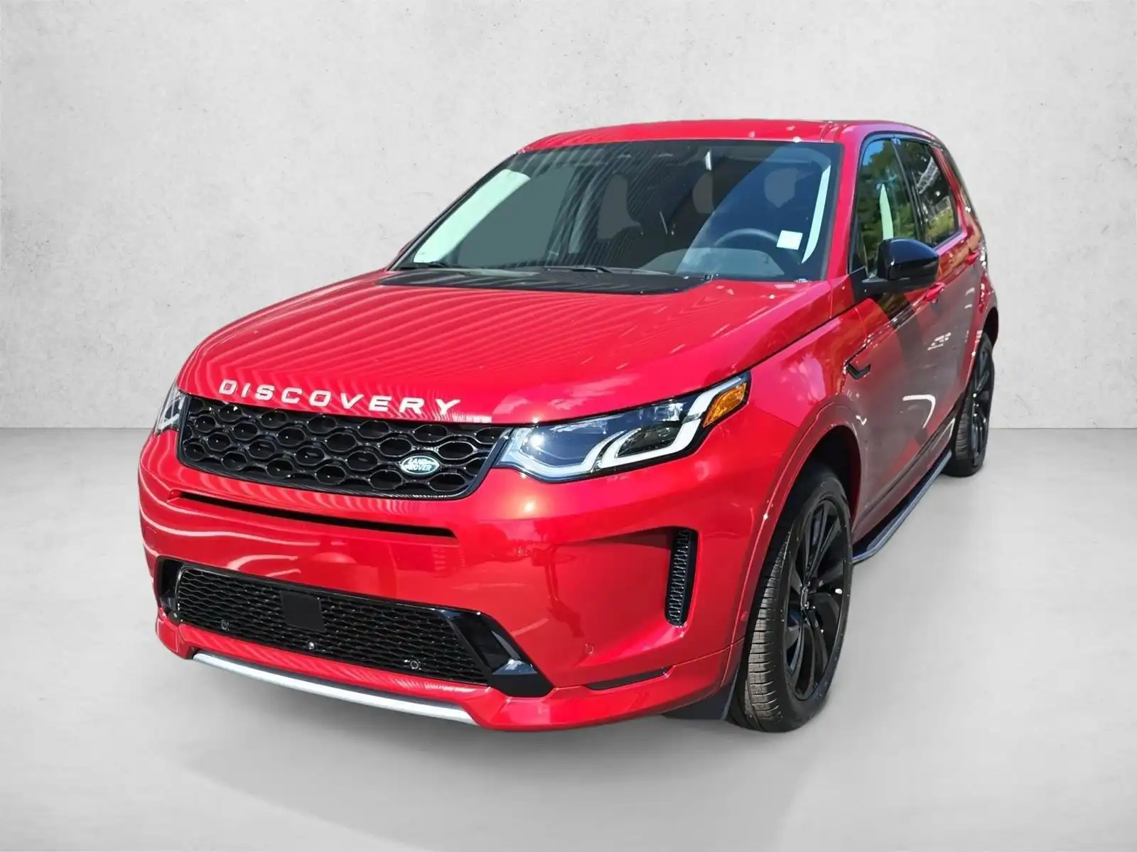 2025 Land Rover Discovery Sport 2.0 S's photo