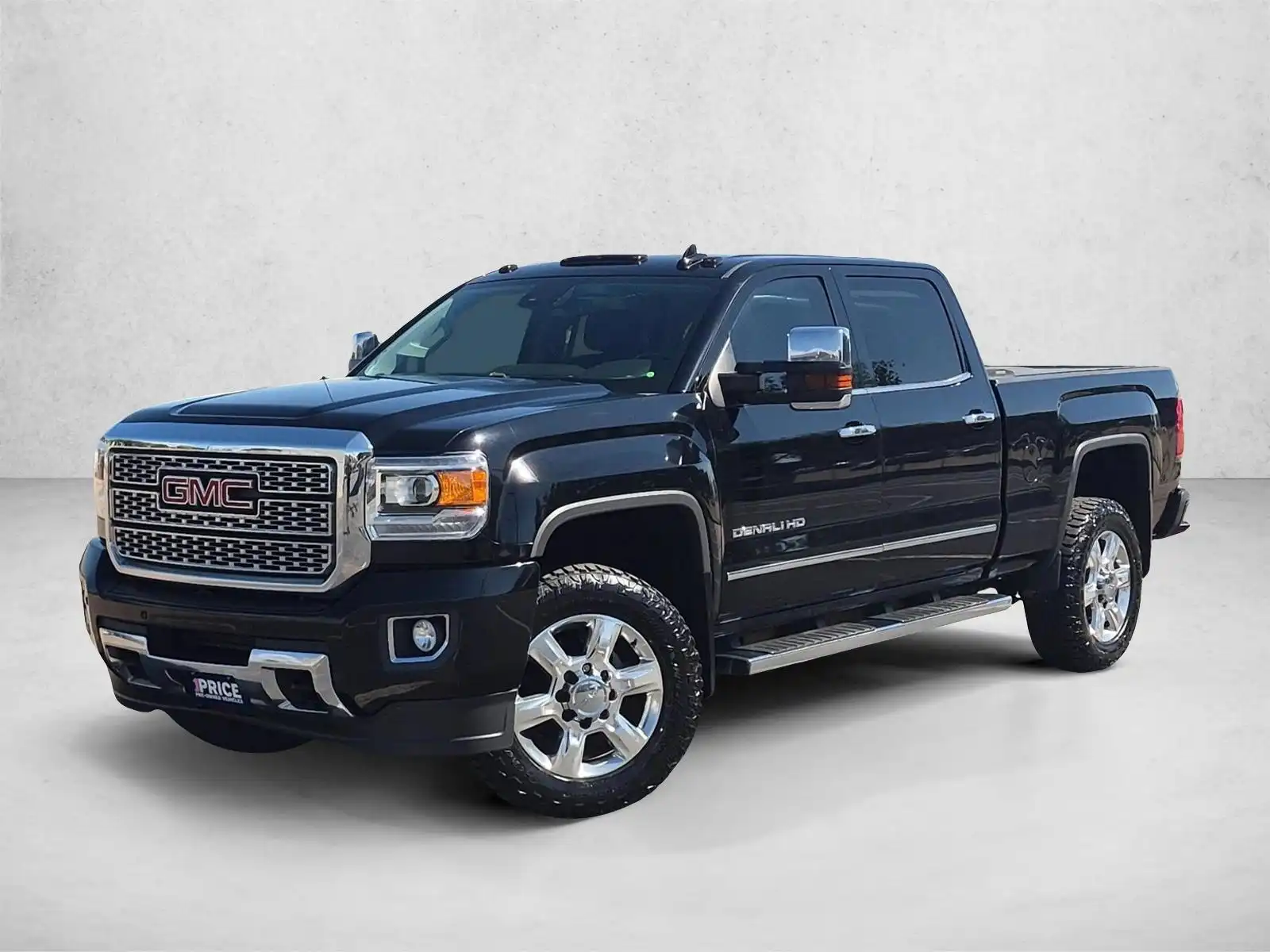 2018 GMC Sierra 4WD Crew Cab Standard Box Denali's photo