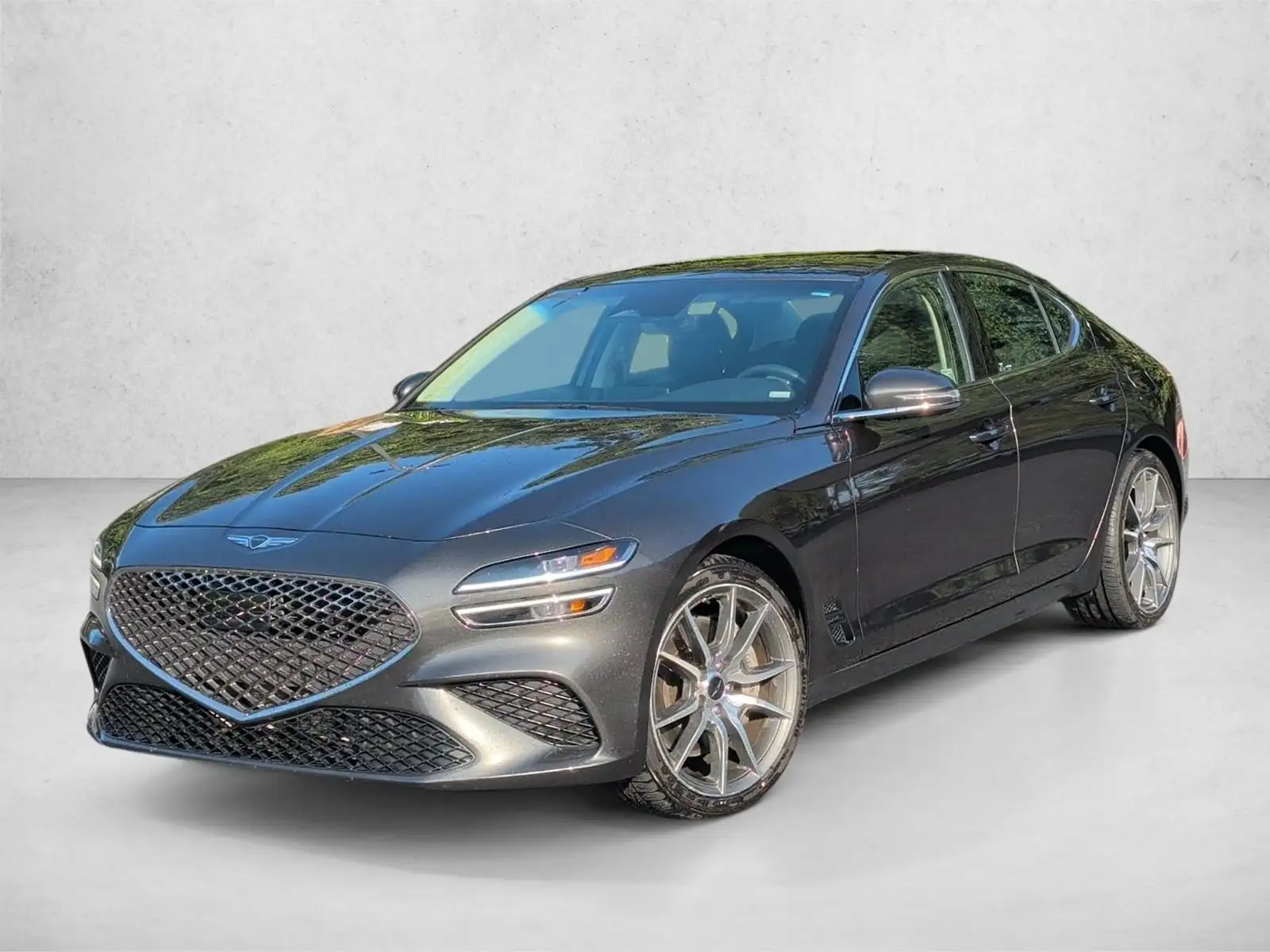 2025 Genesis G70 2.5T Standard's photo