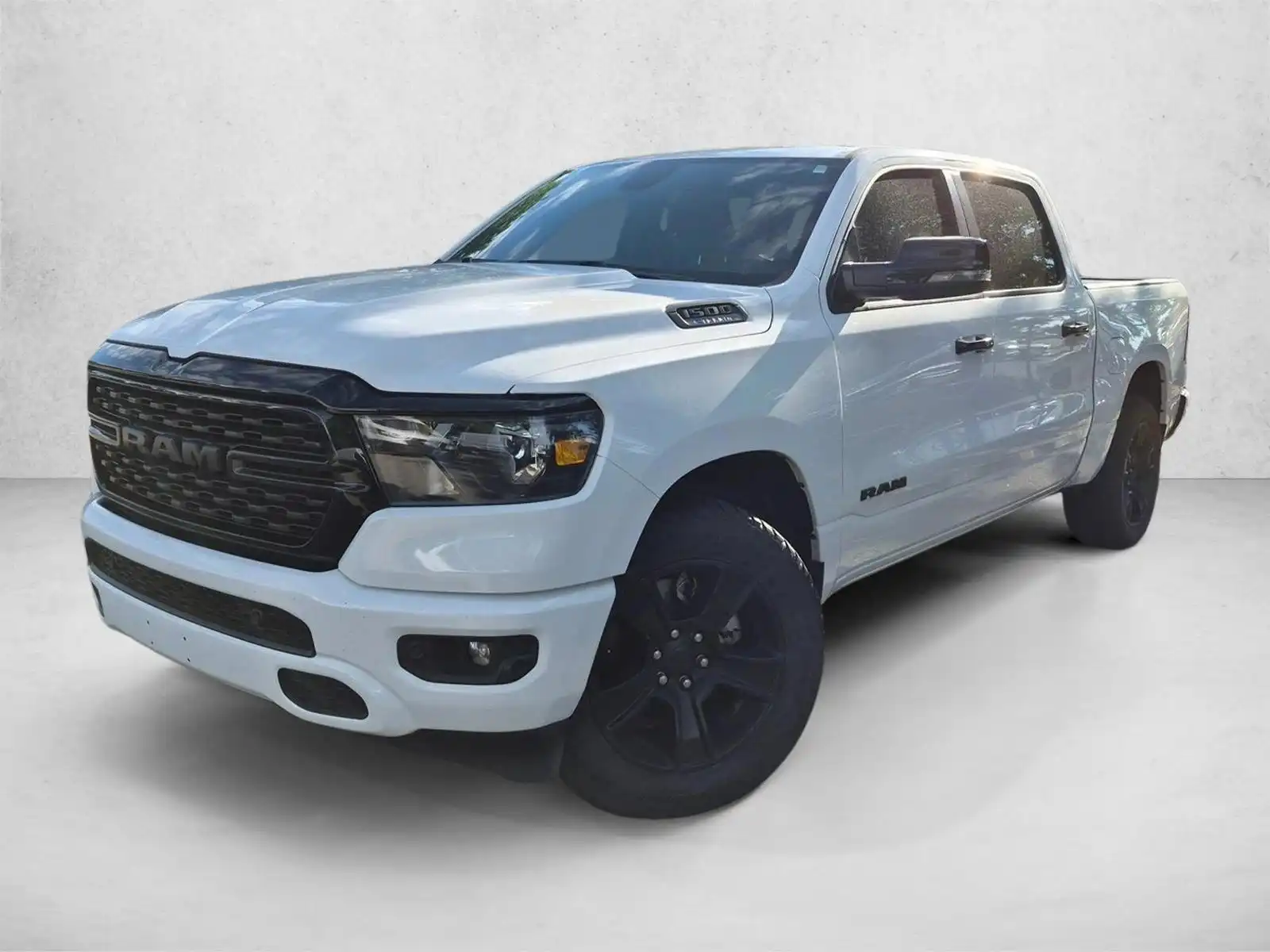 2024 RAM 1500 Big Horn/Lone Star 4x4 Crew Cab 5'7's photo