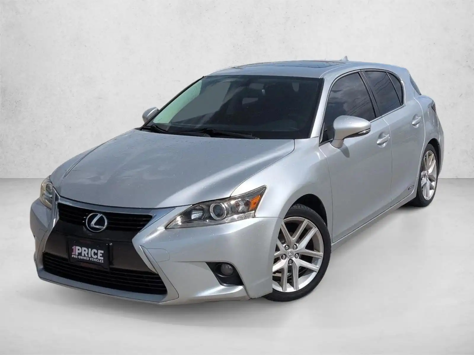 2015 Lexus CT 200h 200h's photo