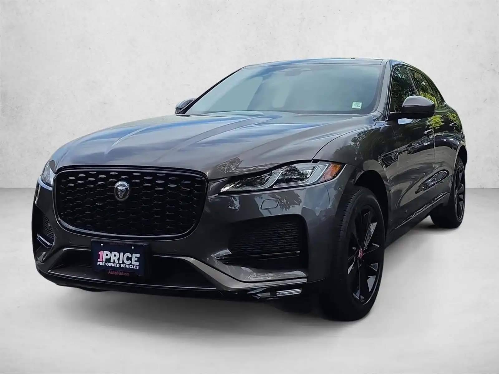 2023 Jaguar F-PACE P250 S's photo