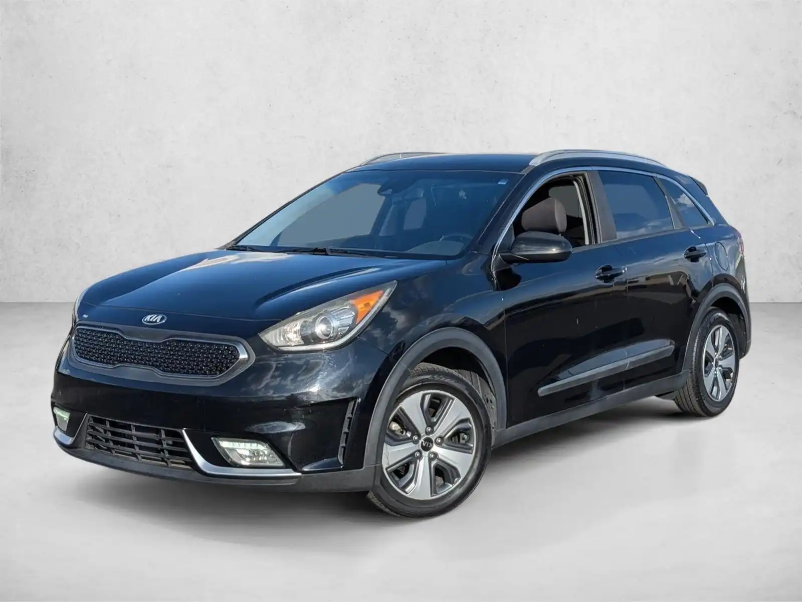 2018 Kia Niro LX's photo