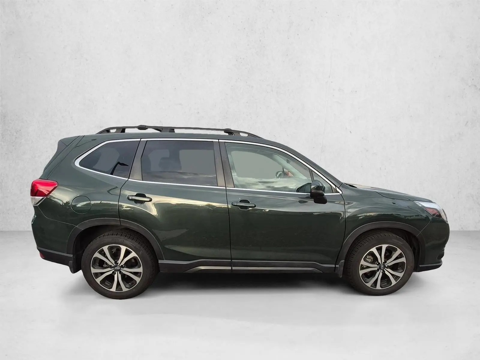 2023 Subaru Forester Limited photo 4