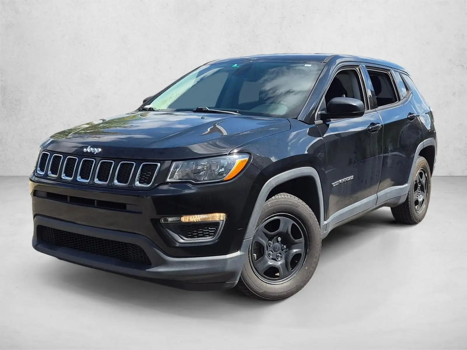 2018 Jeep Compass Sport's photo
