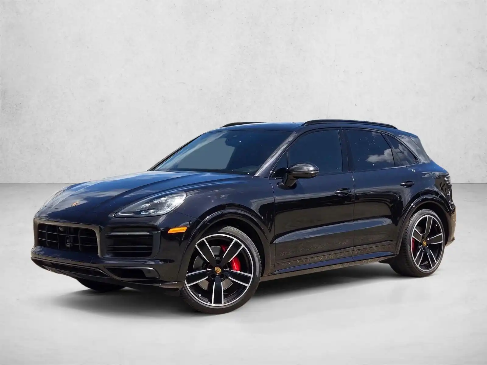2021 Porsche Cayenne GTS's photo