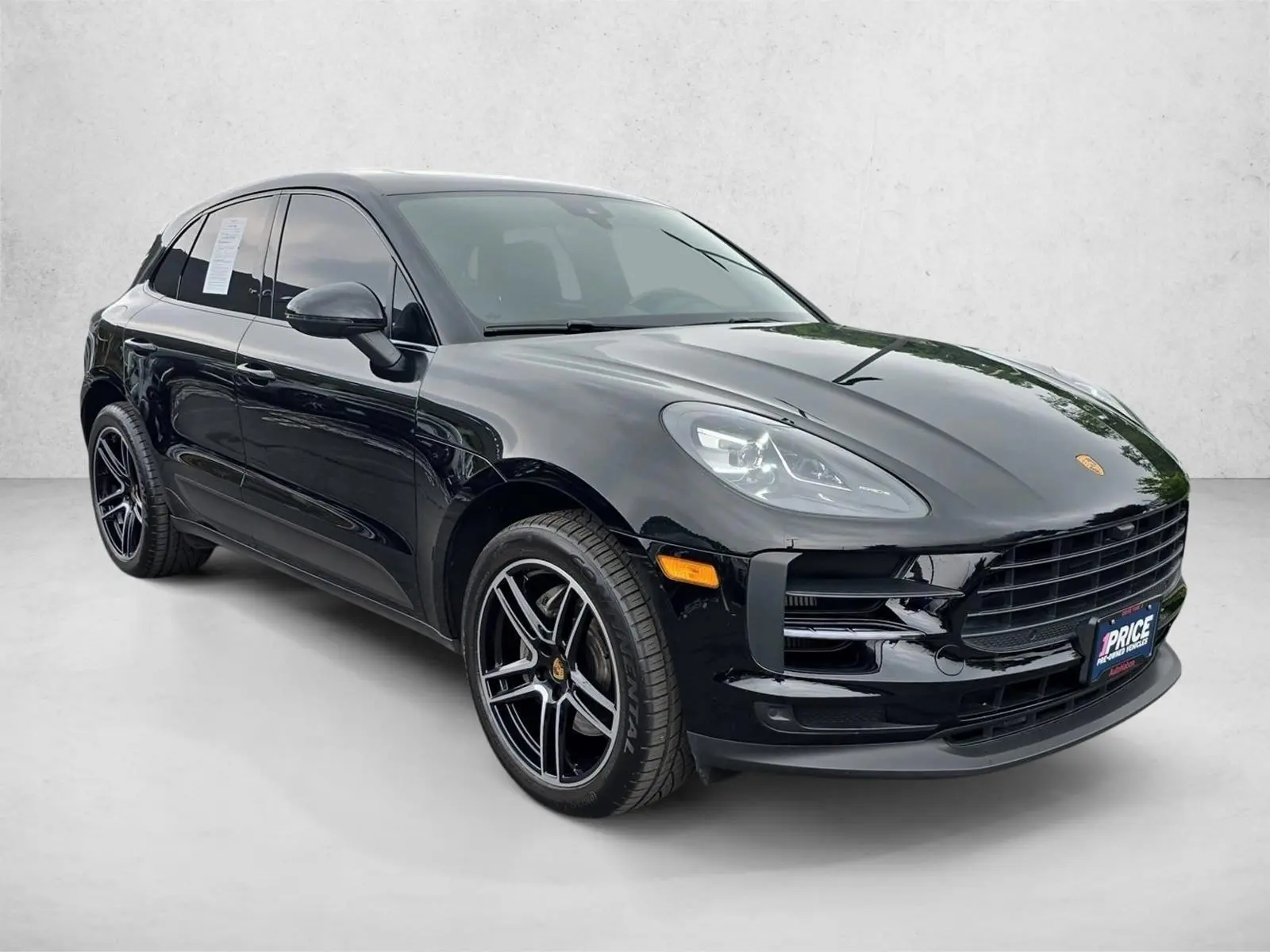 2021 Porsche Macan S photo 3