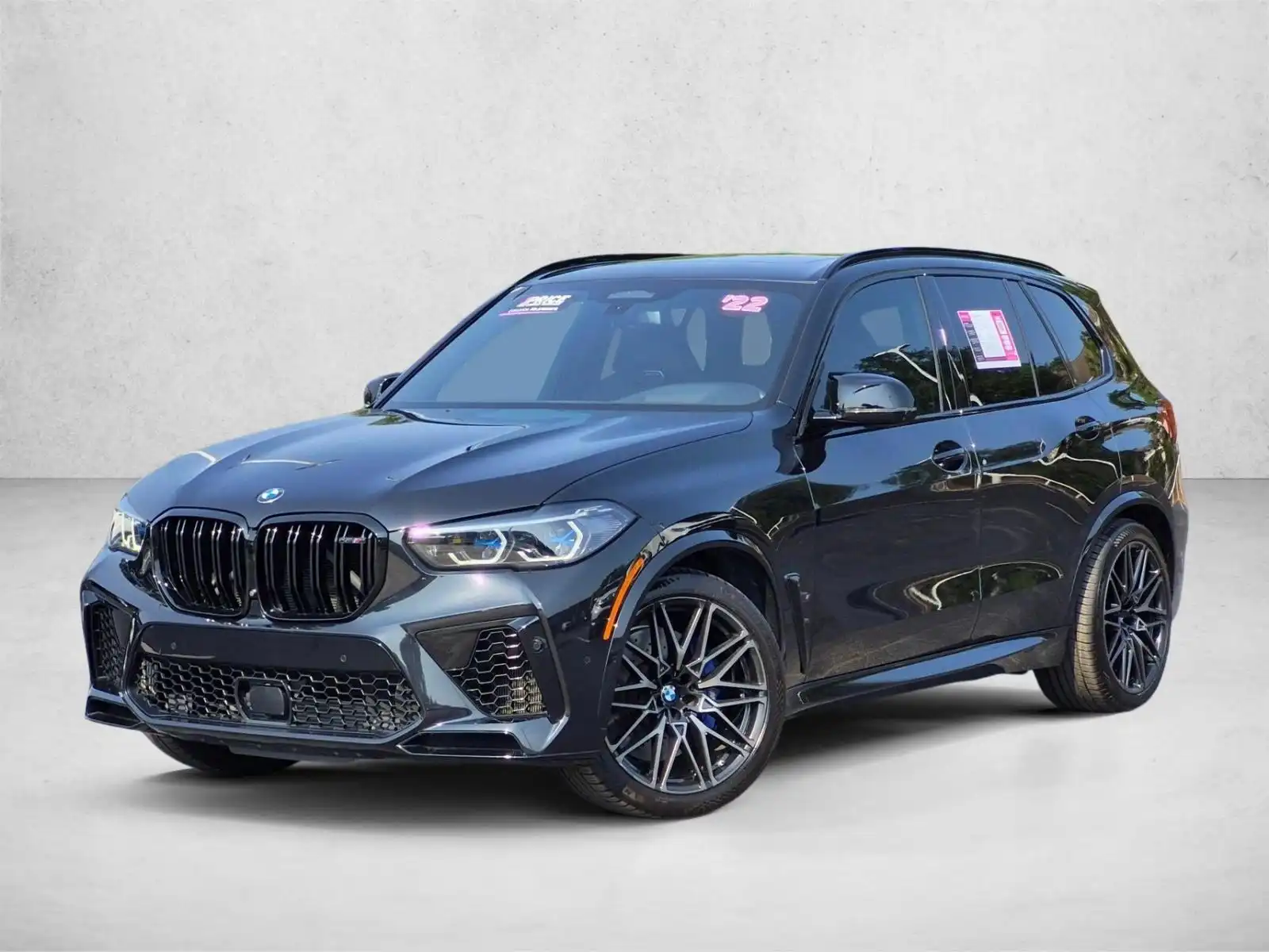 2022 BMW X5 M Base's photo