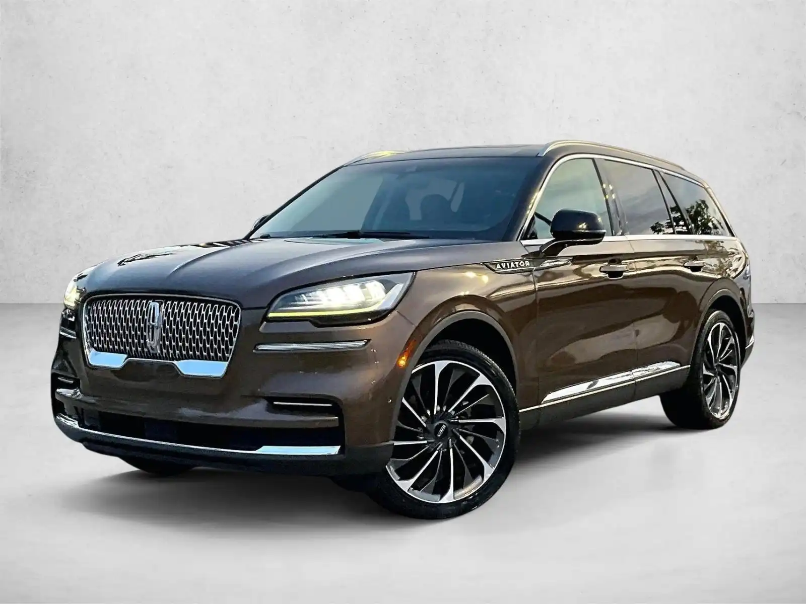 2022 Lincoln Aviator Reserve AWD's photo