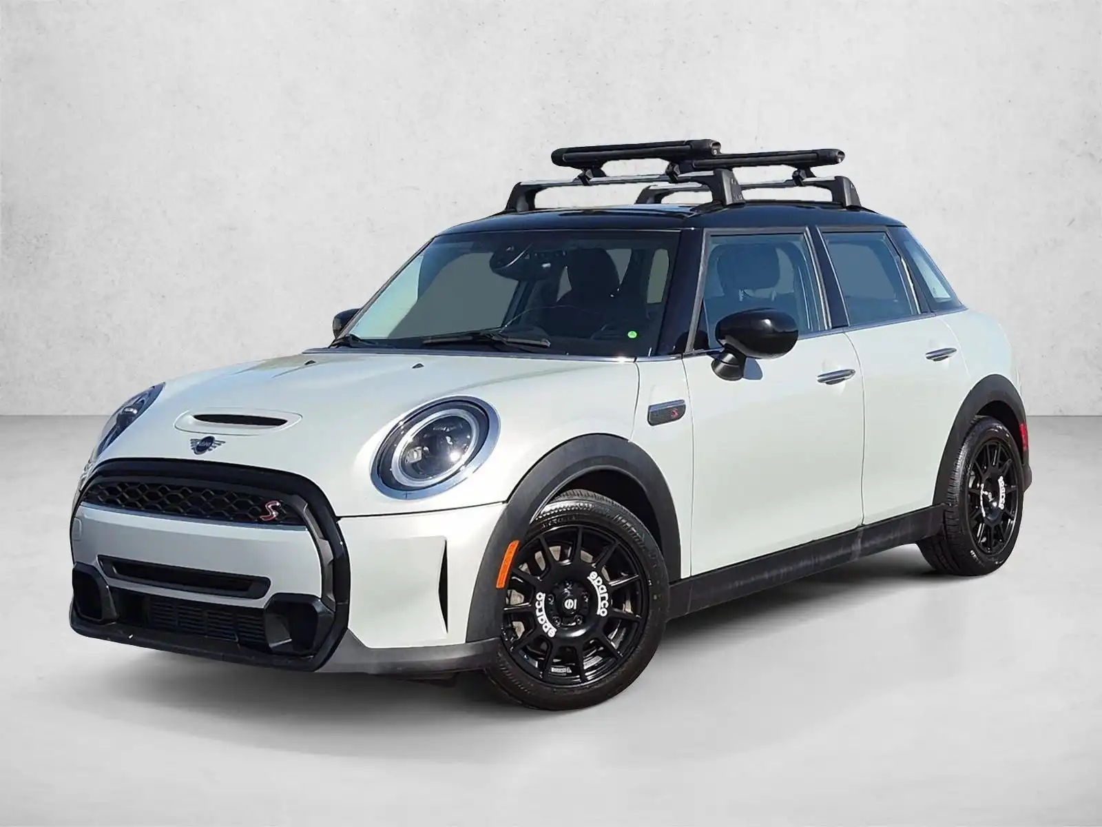2023 MINI Hardtop Cooper S's photo