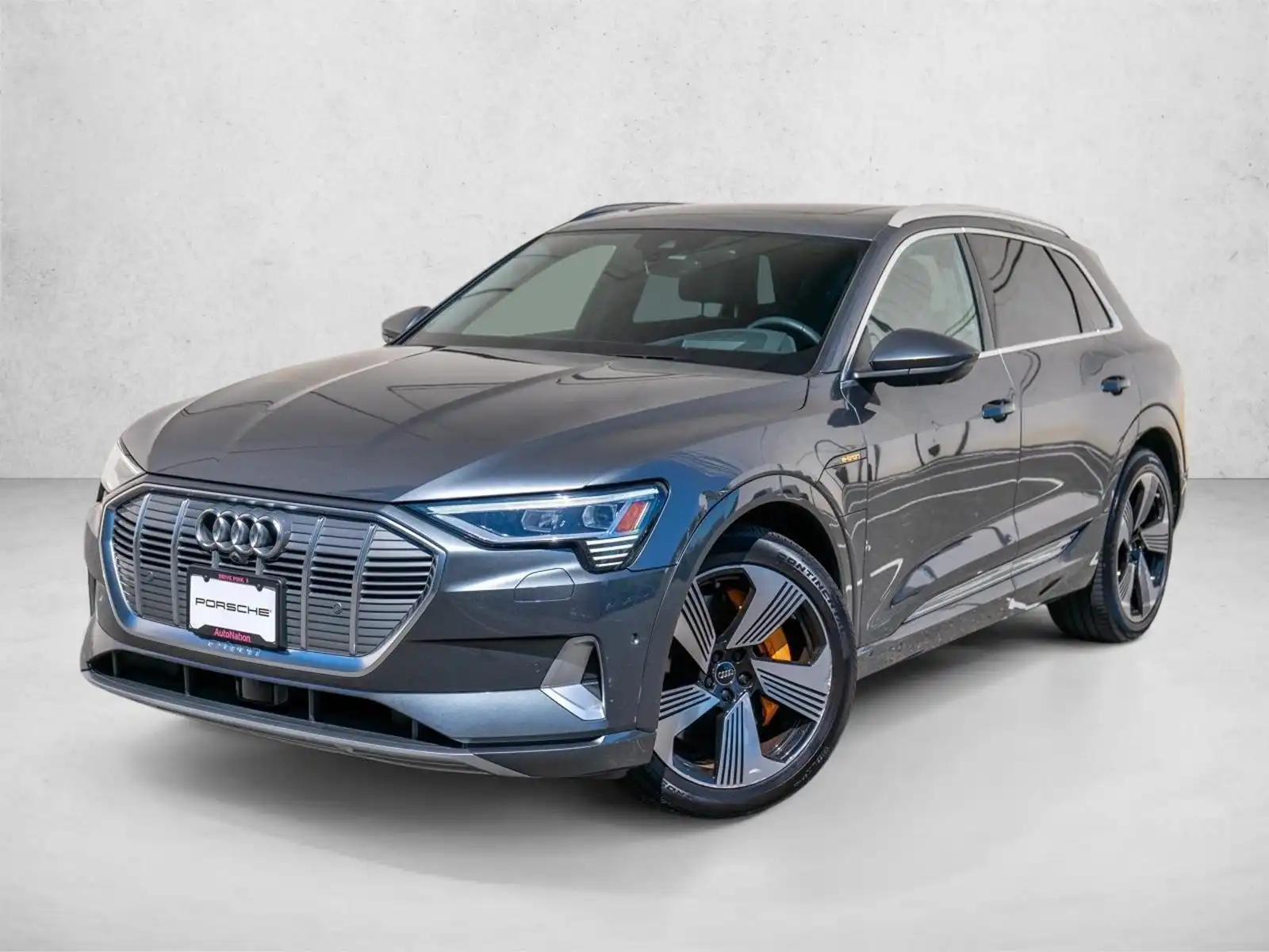 2019 Audi e-tron Prestige's photo