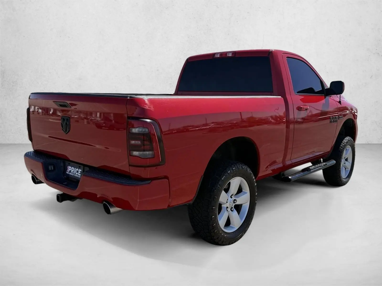 2014 RAM 1500 Express Regular Cab photo 5