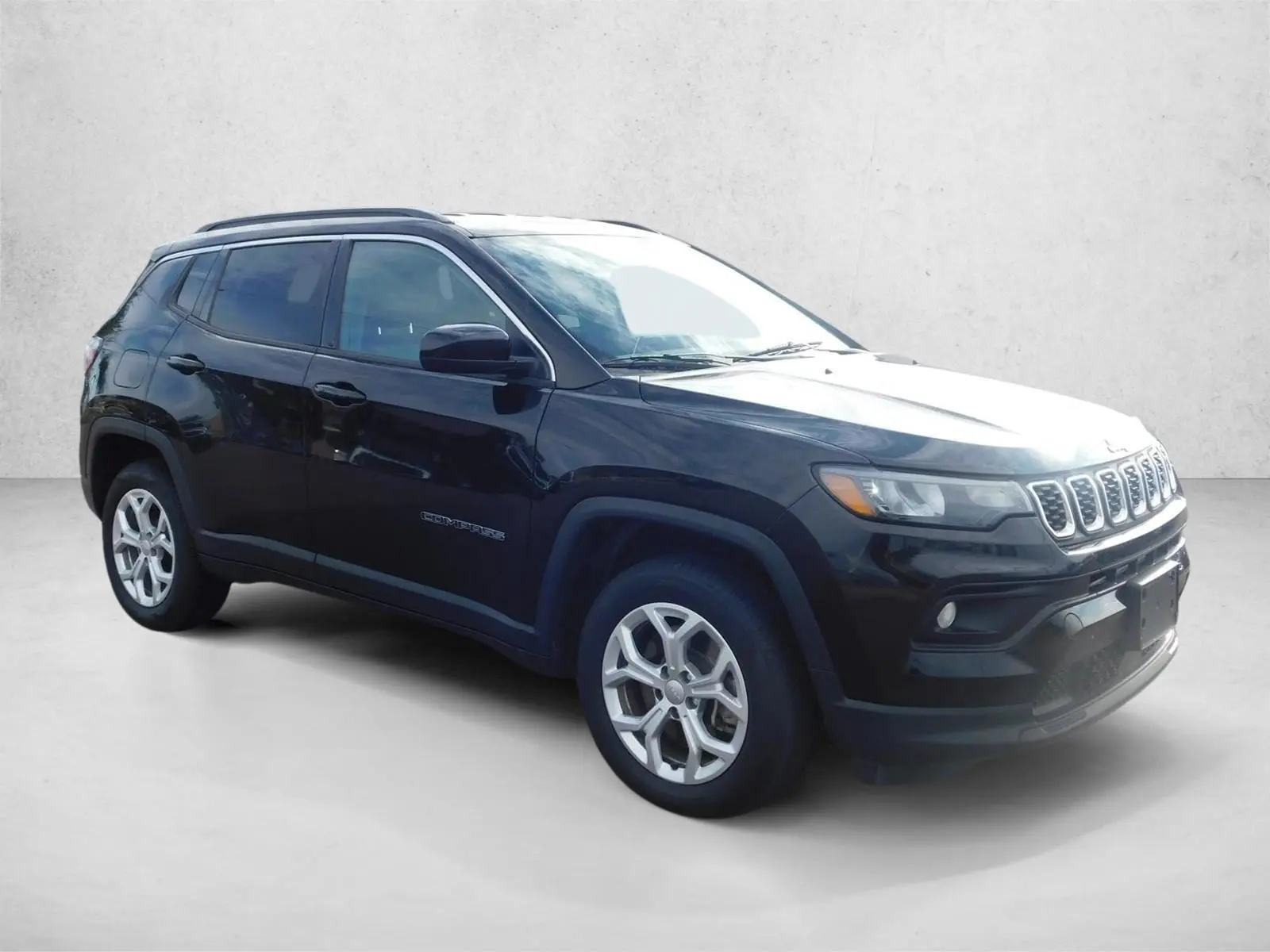 2024 Jeep Compass Latitude 4X4 photo 3