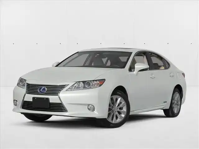 2013 Lexus ES 350 300h's photo