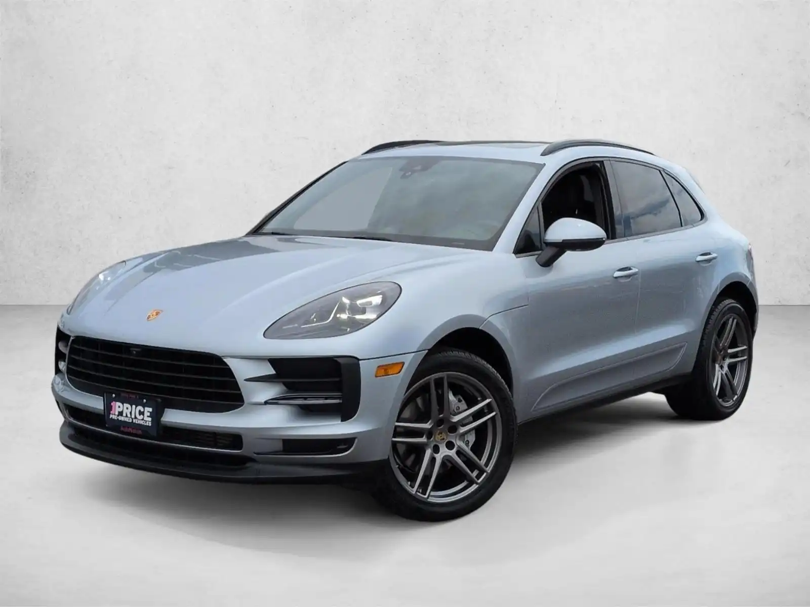 2021 Porsche Macan Base's photo