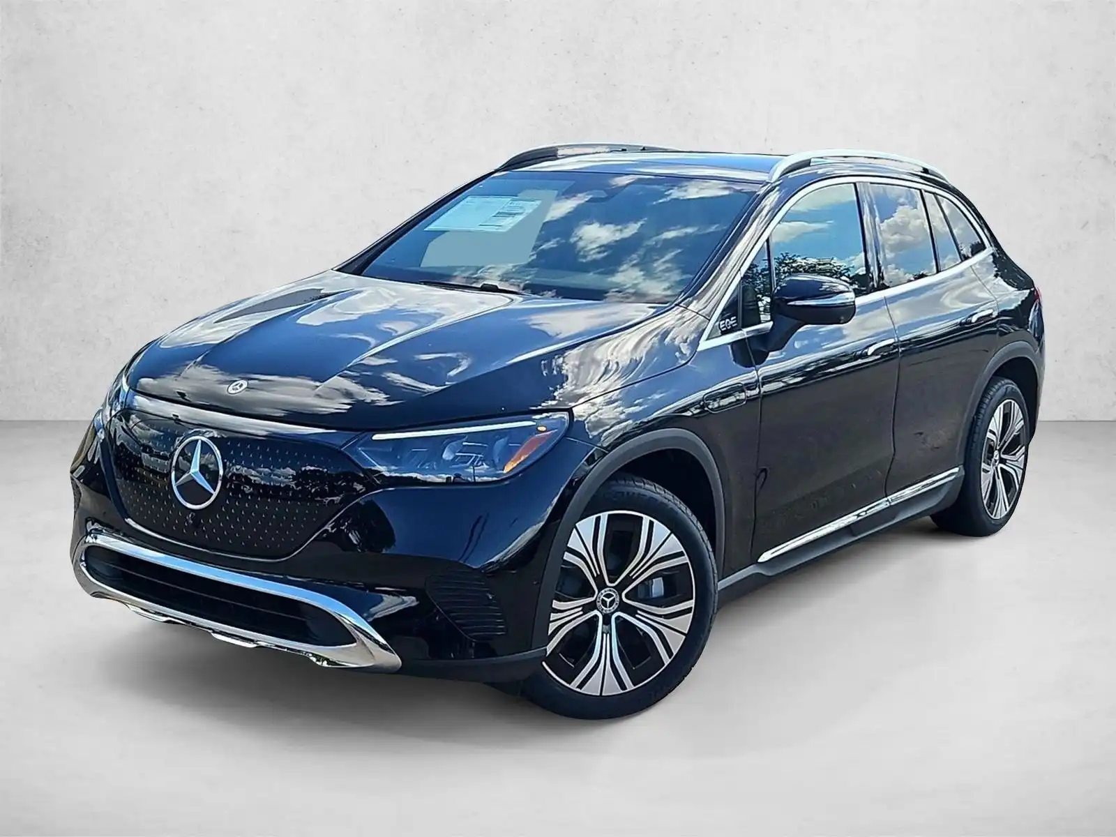 2026 Mercedes-Benz EQE SUV EQE320 4MATIC's photo