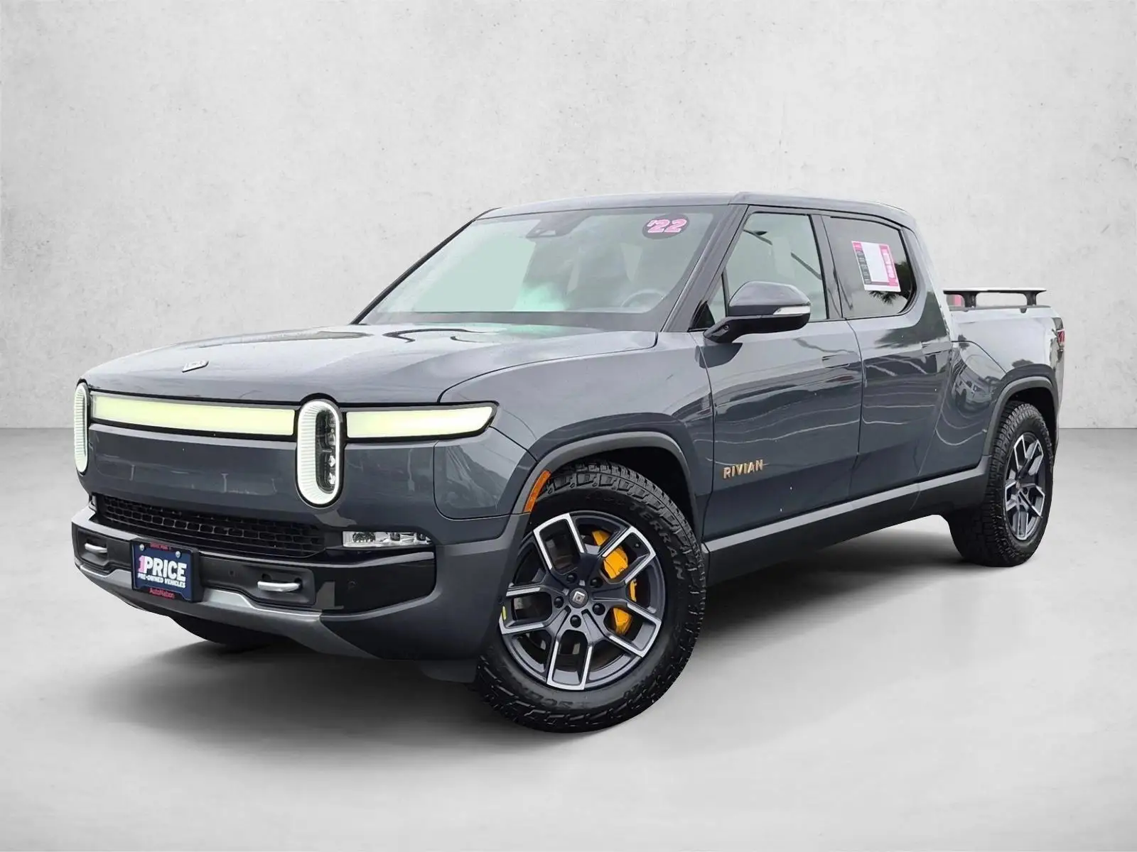 2022 Rivian R1T Launch Edition photo 1