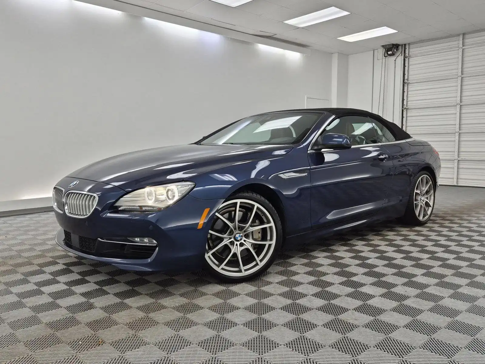 2014 BMW 6 Series 650i Convertible's photo