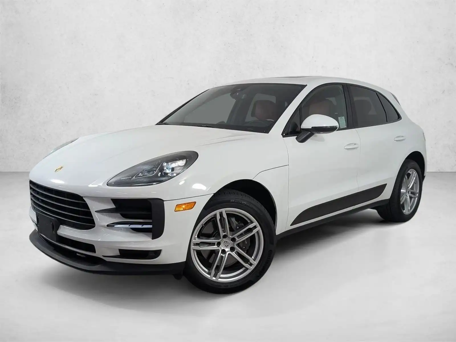 2021 Porsche Macan Base's photo