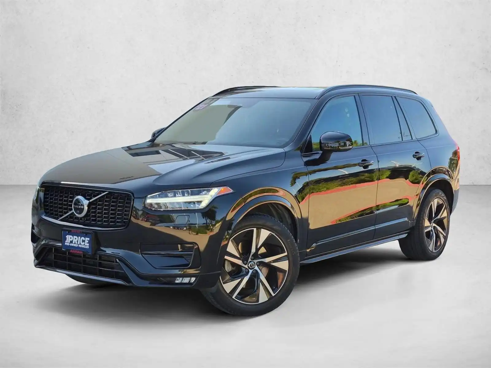 2021 Volvo XC90 T5 R-Design AWD's photo
