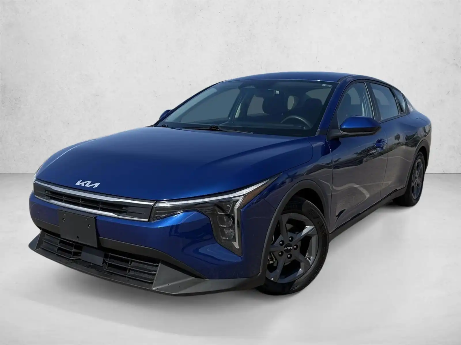 2025 Kia K4 LXS Auto's photo