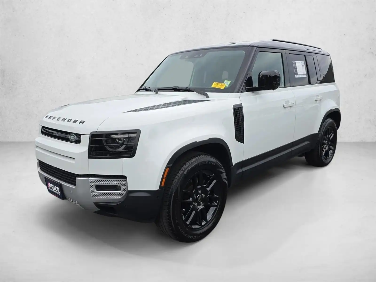 2024 Land Rover Defender 110 S P300's photo