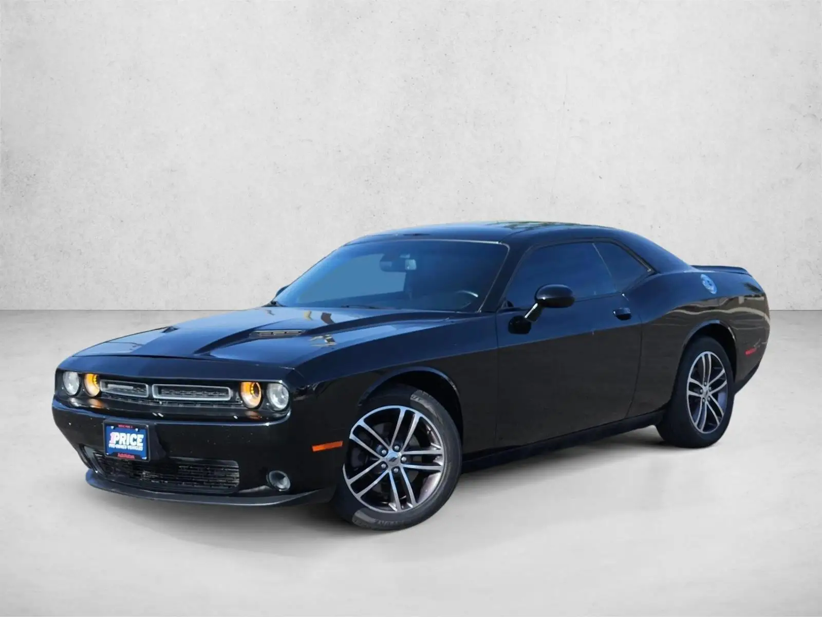 2019 Dodge Challenger SXT Auto AWD photo 1