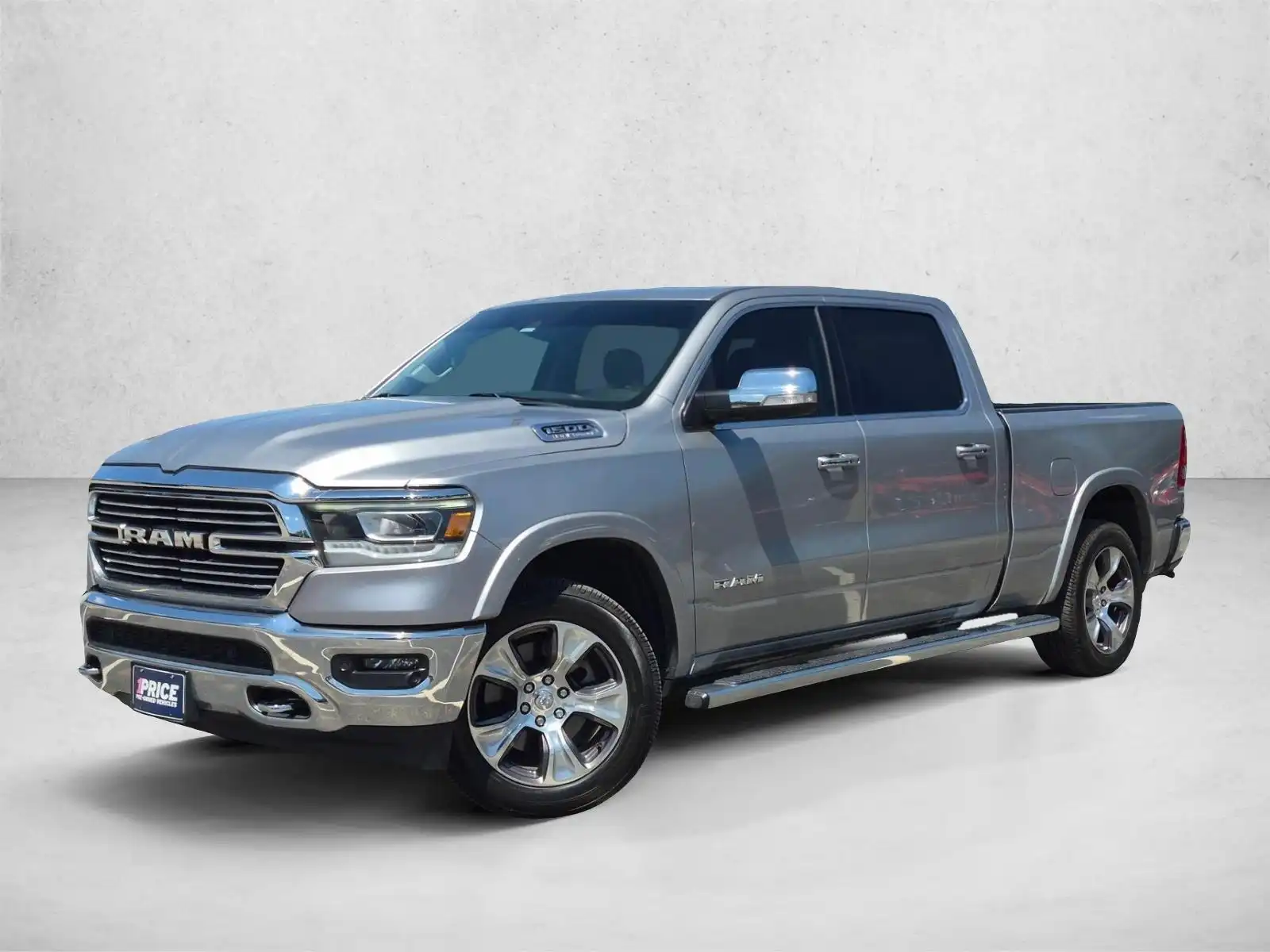 2022 RAM 1500 Laramie 4WD Crew Cab 6'4's photo