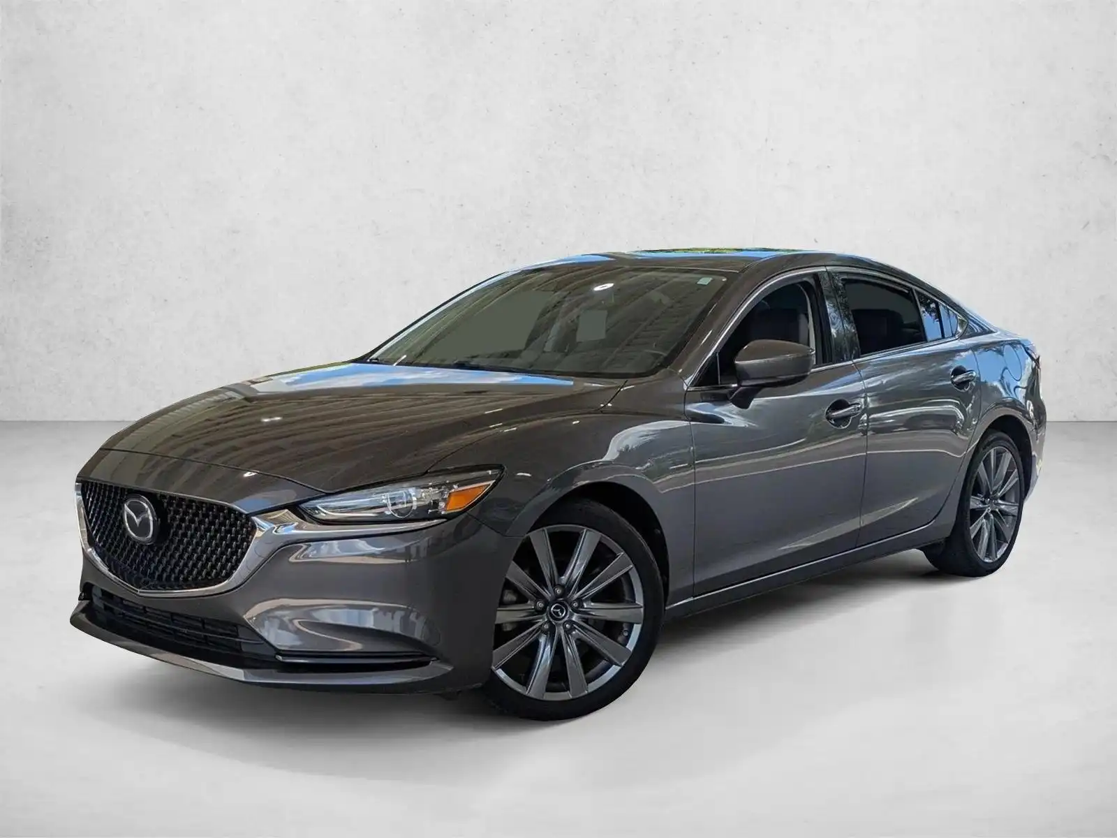 2018 Mazda EZ-6 Grand Touring Auto's photo
