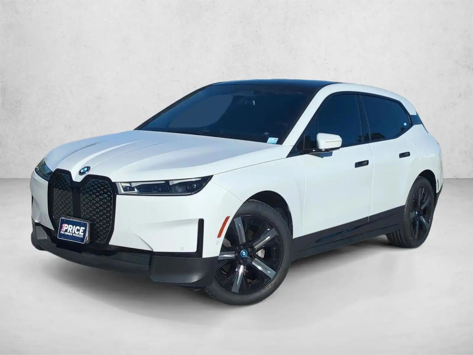 2024 BMW iX xDrive50's photo