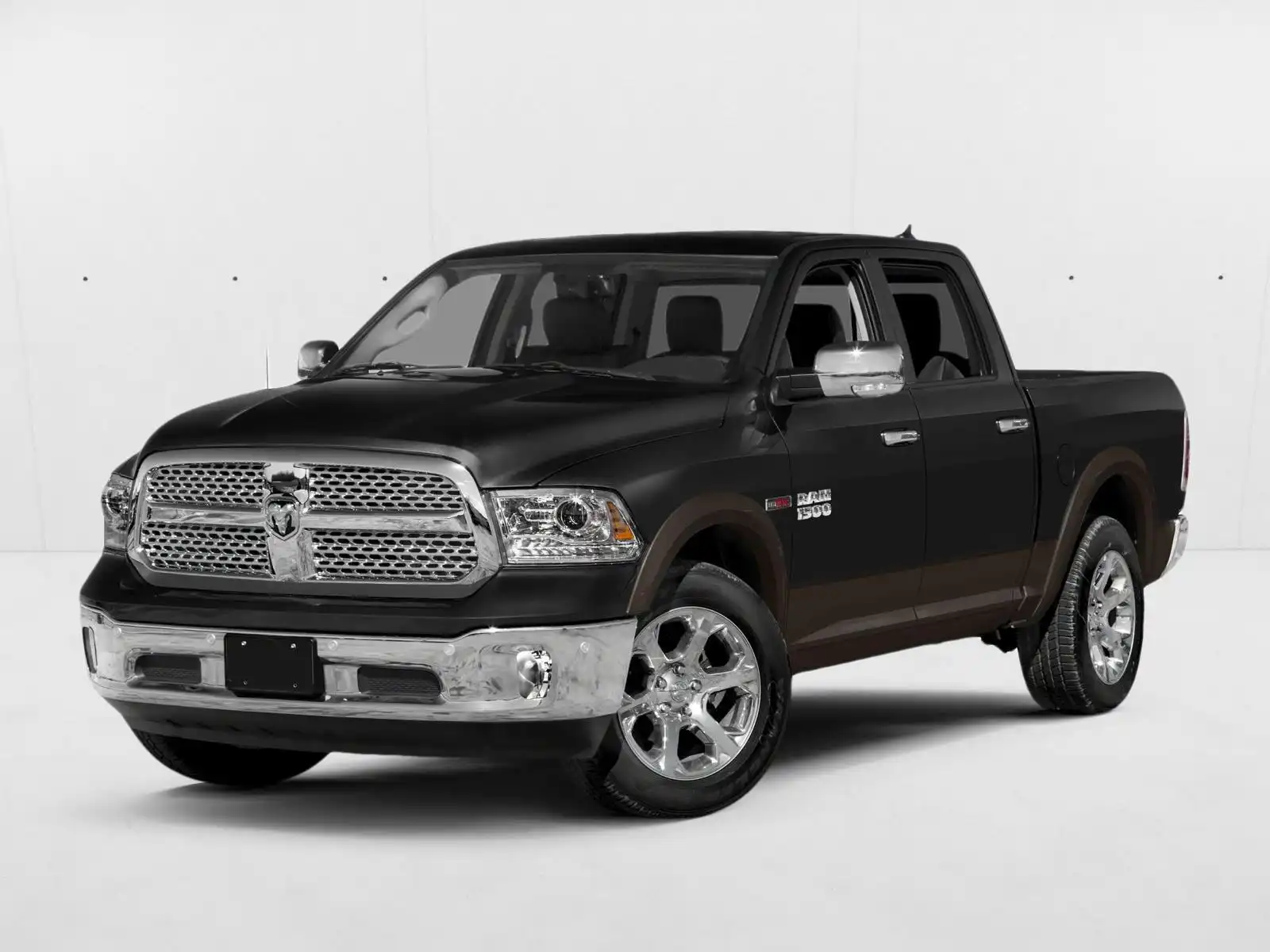 2018 RAM 1500 Laramie 4x4 Crew Cab 5'7's photo