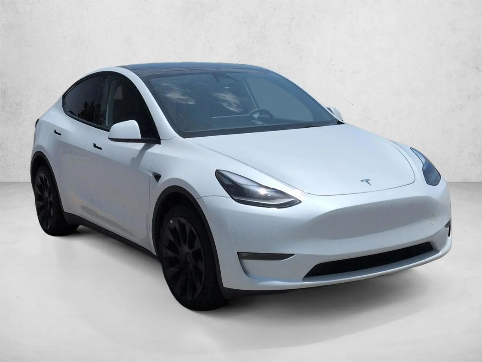 2023 Tesla Model Y Long Range Dual Motor All-Wheel Drive photo 3
