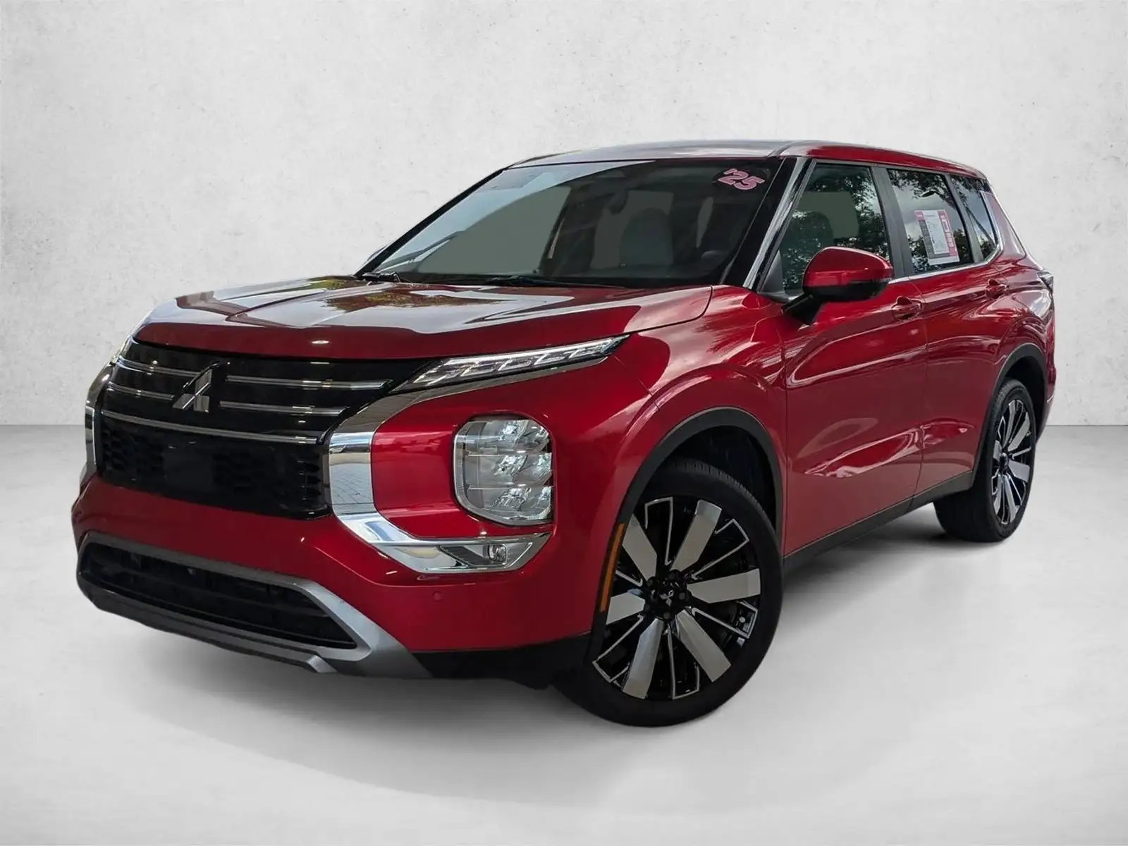 2025 Mitsubishi Outlander SE 2WD's photo