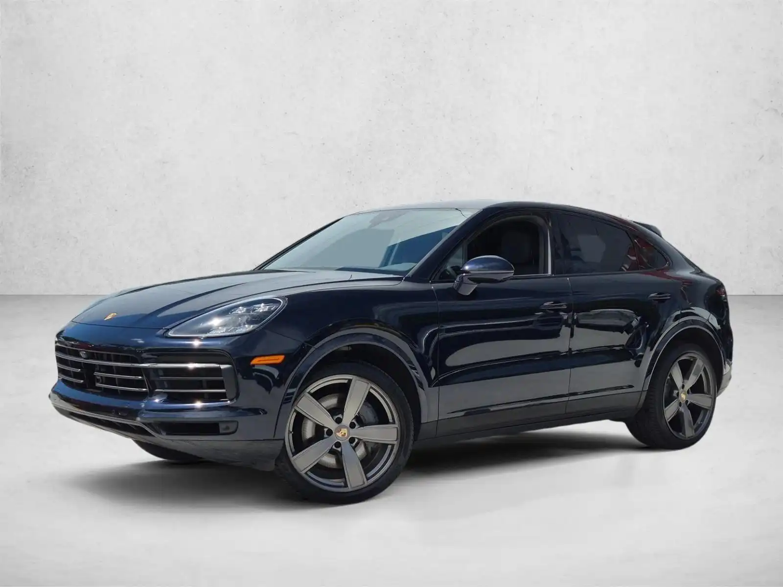 2023 Porsche Cayenne Platinum Edition S's photo
