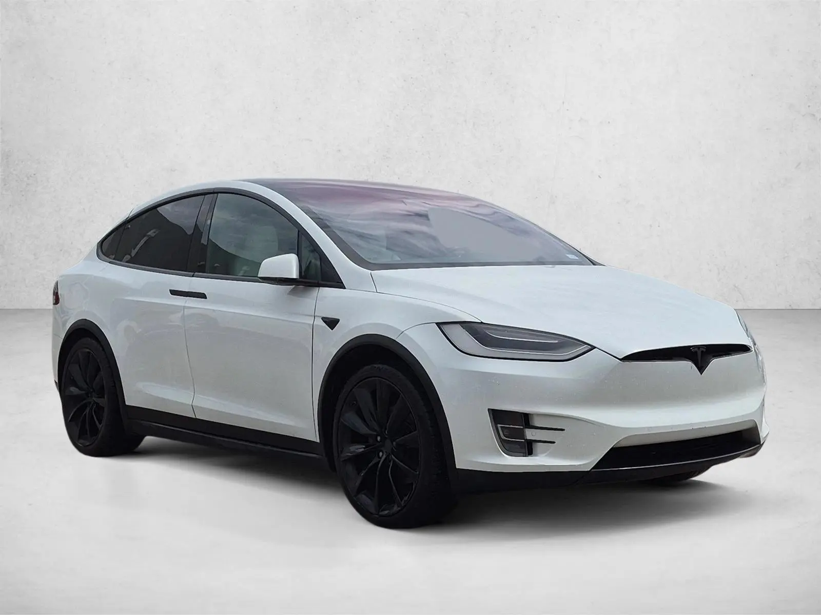 2020 Tesla Model X Long Range Plus photo 3