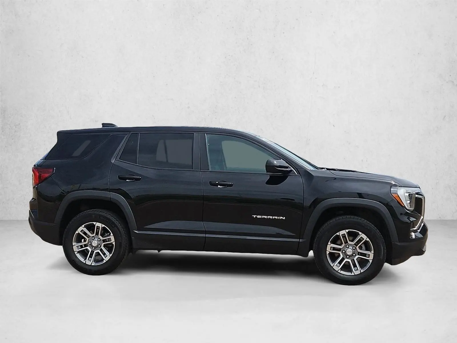 2025 GMC Terrain Elevation AWD photo 4