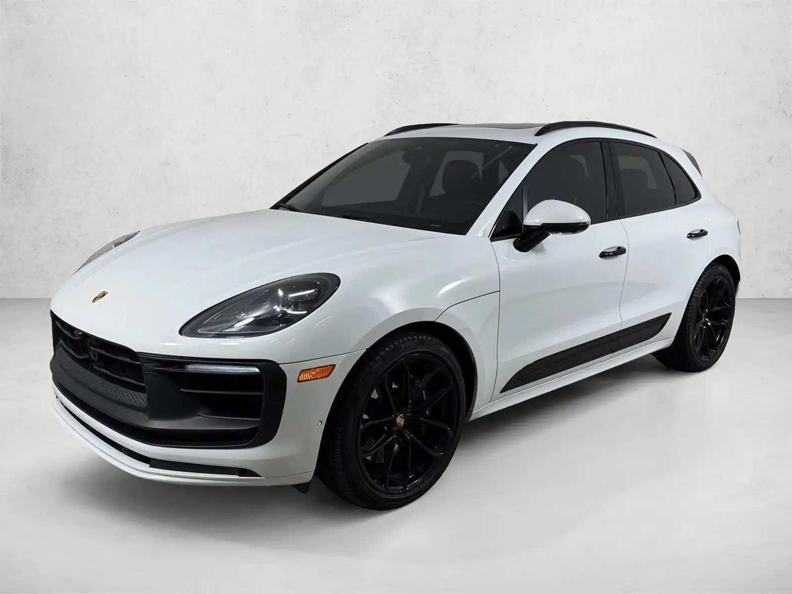 2023 Porsche Macan GTS's photo
