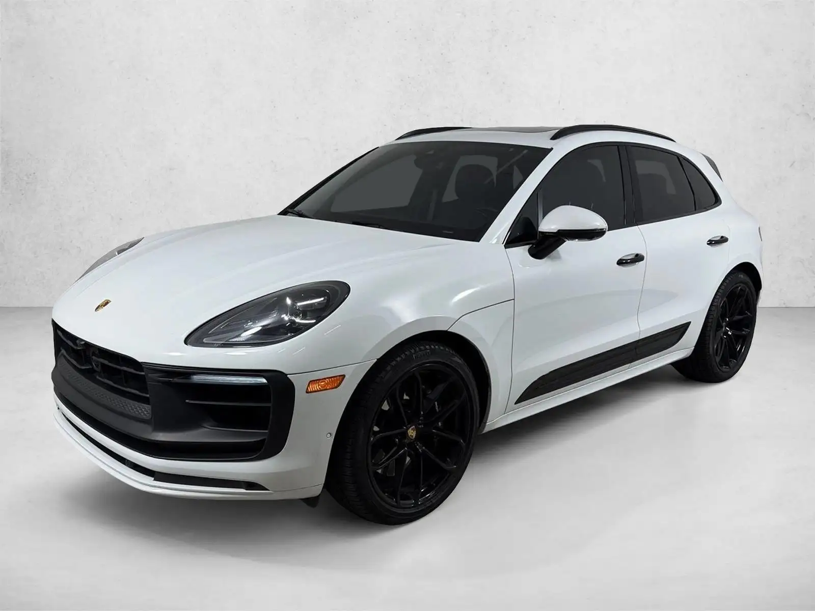 2023 Porsche Macan GTS's photo