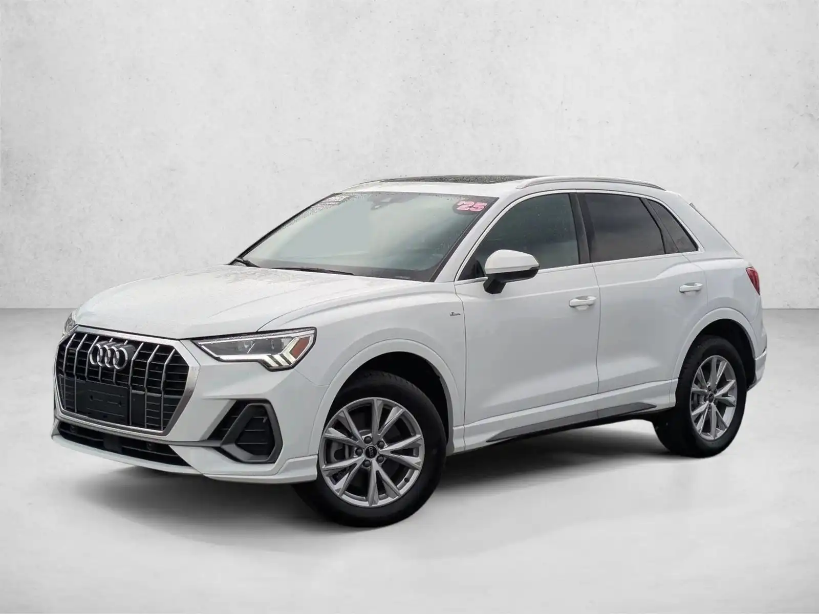 2025 Audi Q3 45 TFSI S Line Premium quattro's photo