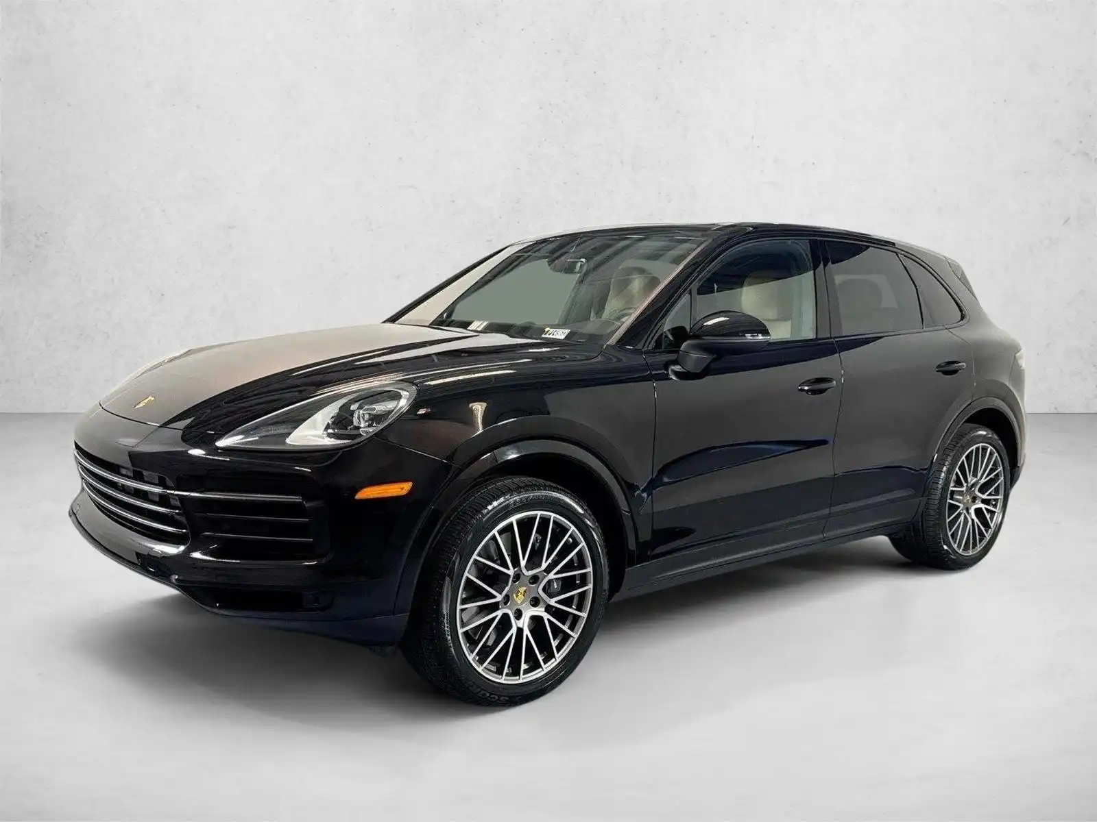 2023 Porsche Cayenne Platinum Edition's photo