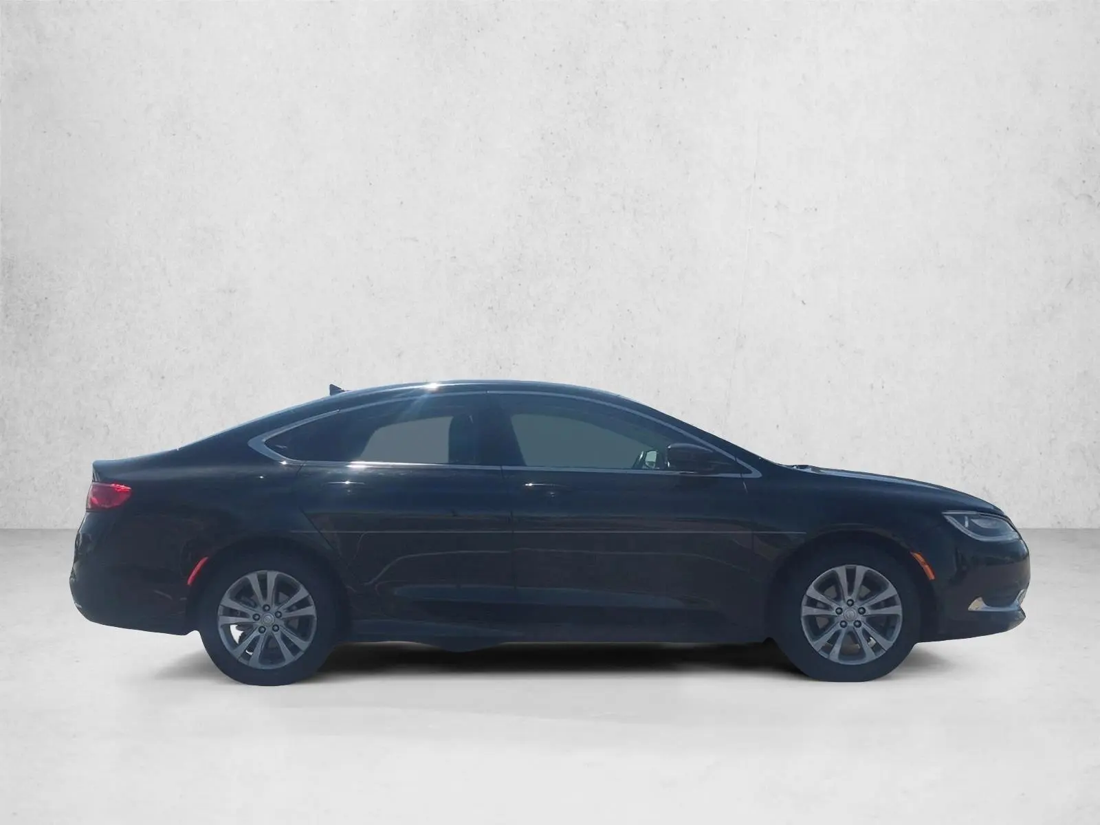 2016 Chrysler 200 Limited photo 4