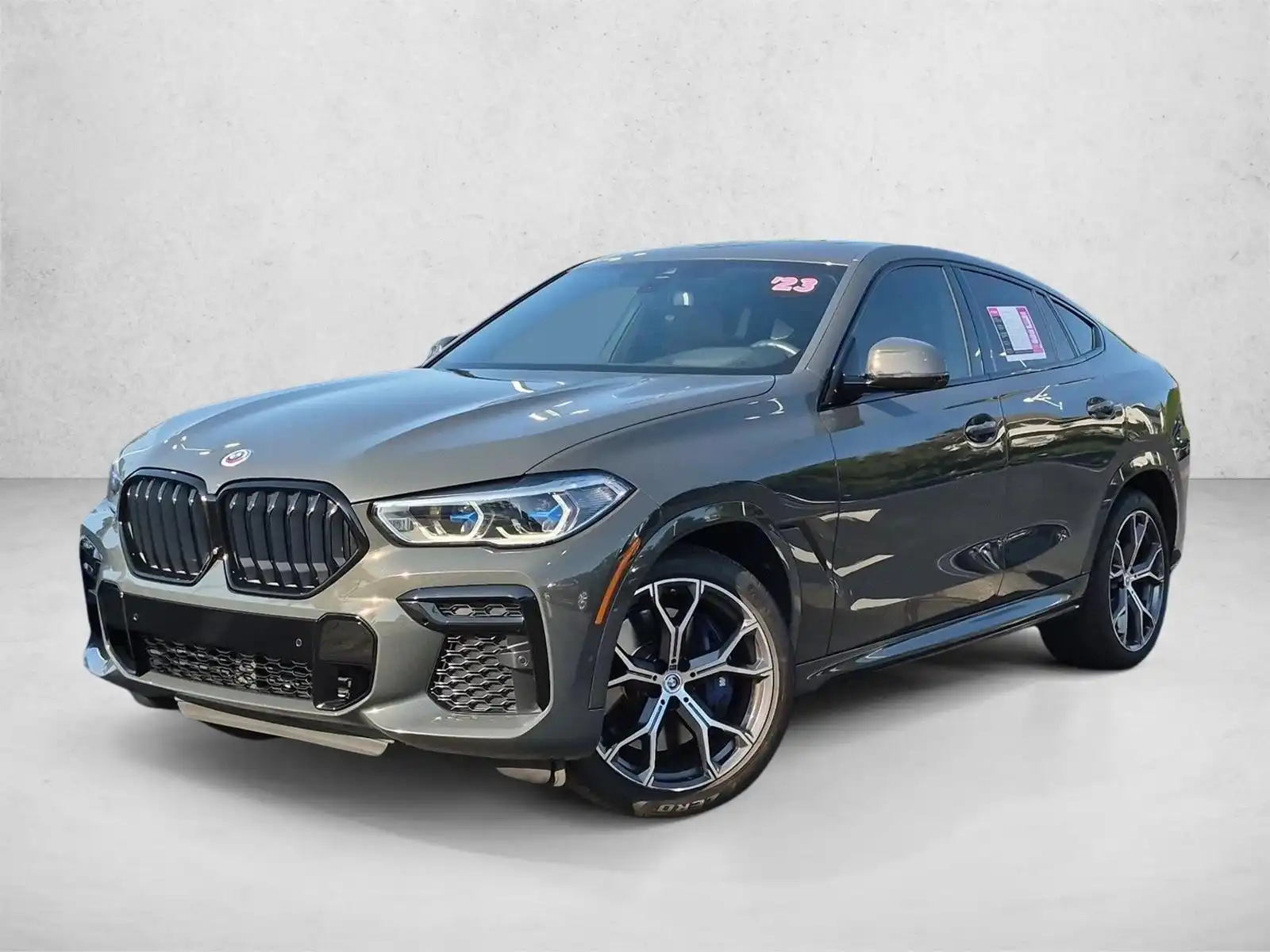 2023 BMW X6 M50i xDrive's photo