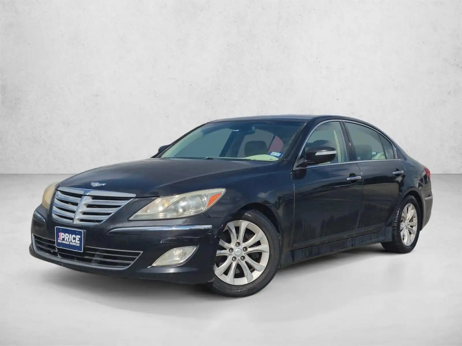2013 Hyundai Genesis 3.8's photo