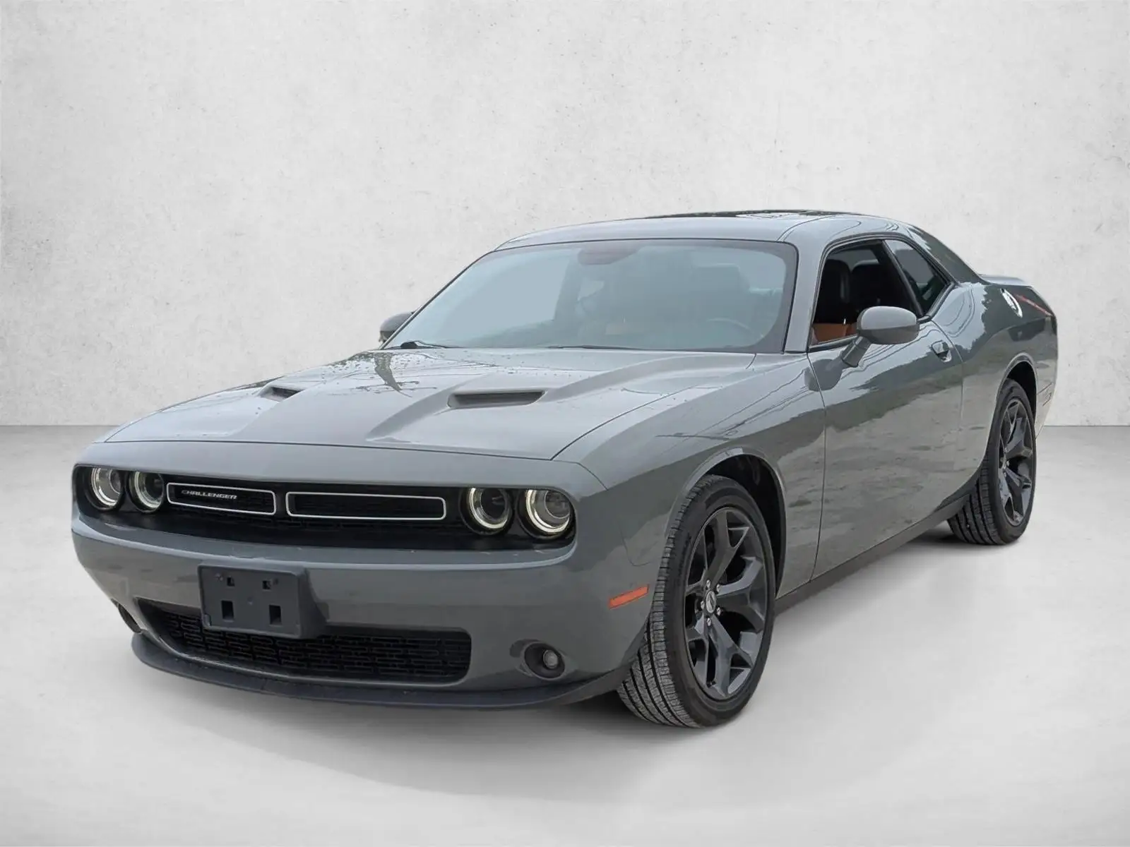 2019 Dodge Challenger SXT Plus Auto photo 1