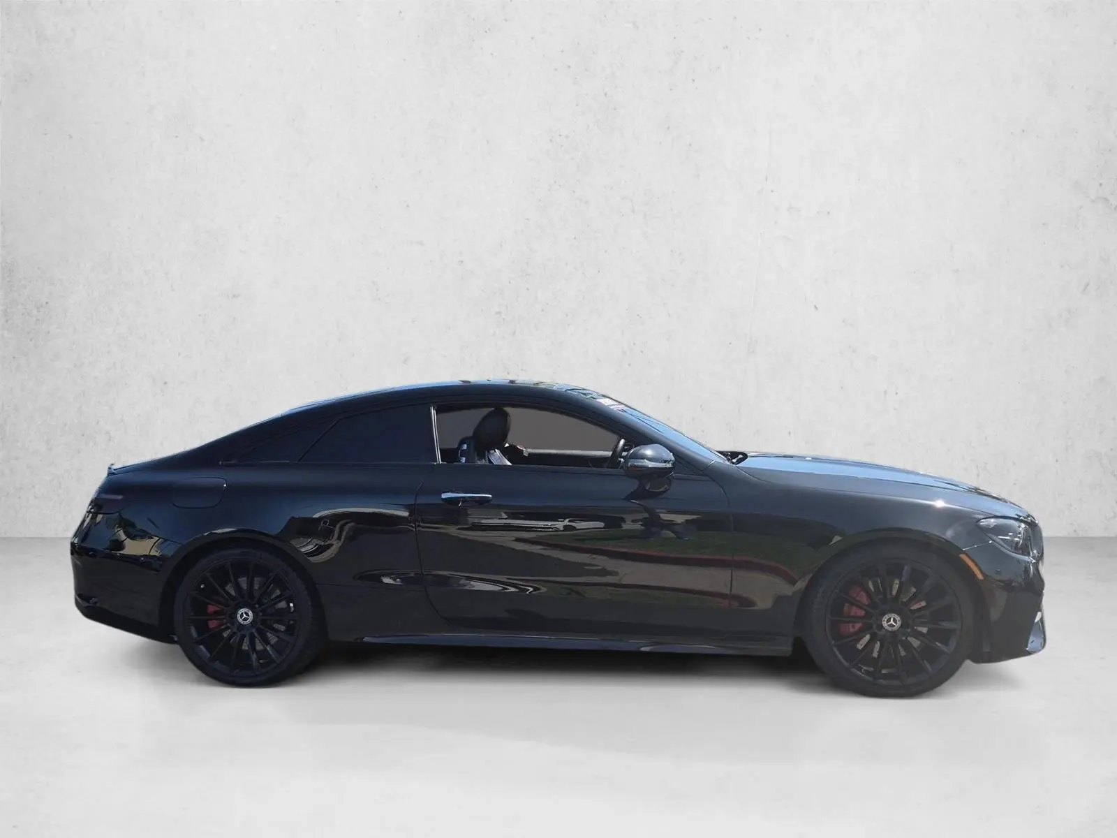 2022 Mercedes-Benz E-Class E450 Coupe photo 4