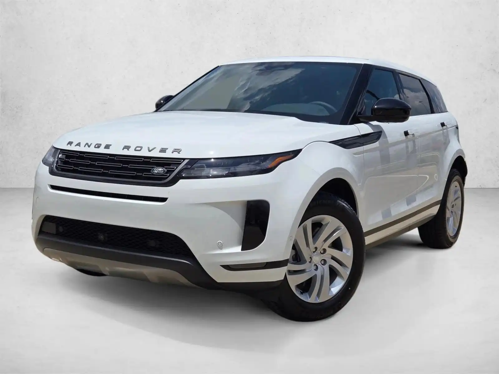 2026 Land Rover Range Rover Evoque S's photo