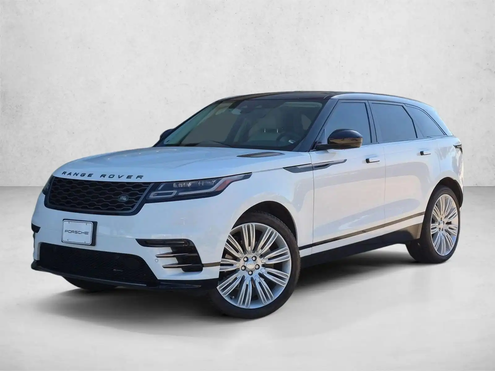 2023 Land Rover Range Rover Velar R-Dynamic S's photo