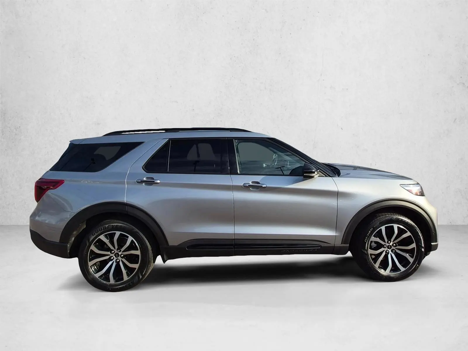 2020 Ford Explorer ST 4WD photo 4