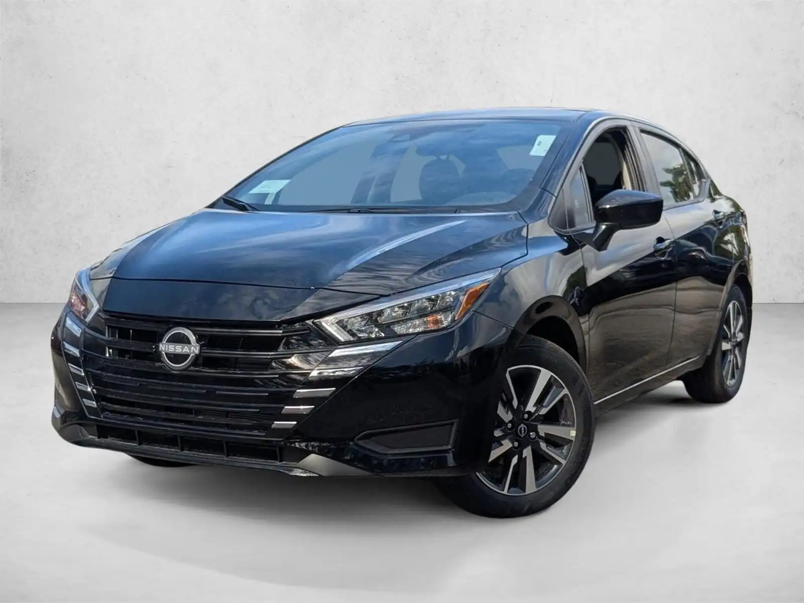2025 Nissan Versa 1.6 SV CVT's photo